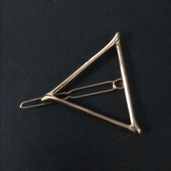 Gold triangle hair clip - Picture 1 of 2